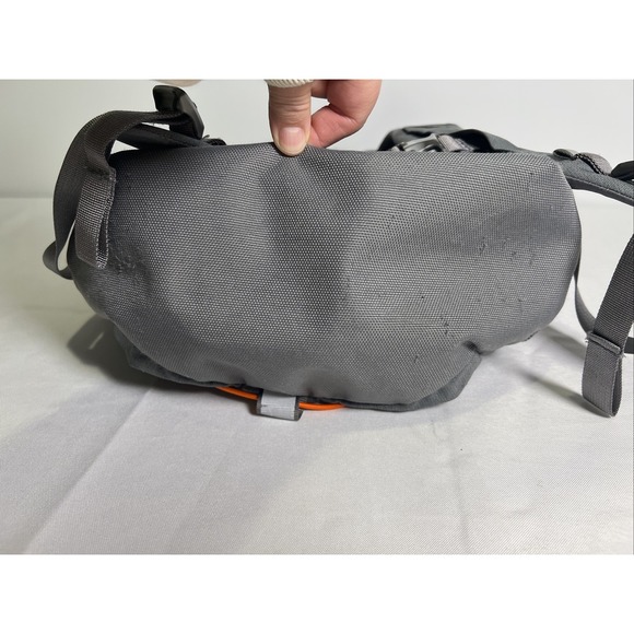 Men's The North Face Jester Flexvent Day Pack Backpack Laptop Bag Grey W/ Orange - Picture 7 of 16